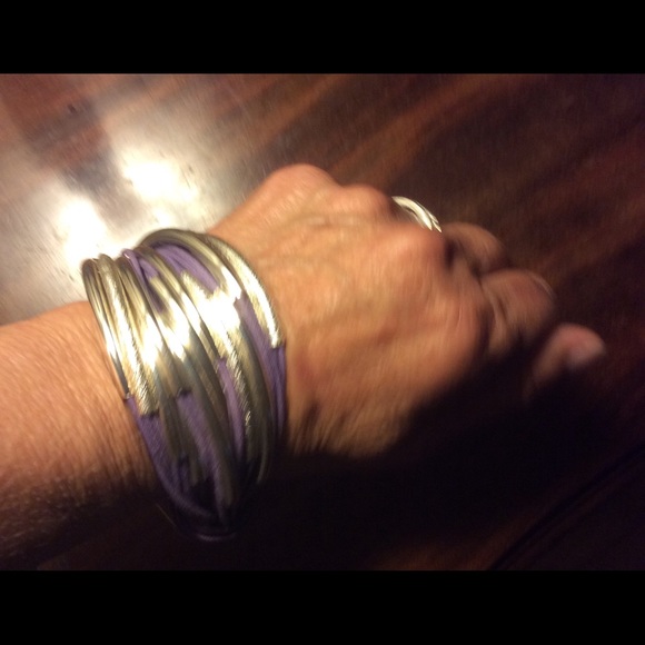 SAACHI Bracelet - Picture 4 of 5